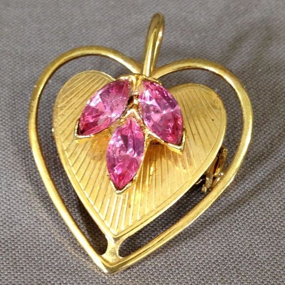 Vintage Gold Tone Heart Pin with Three Rose Pink Stones Pendant or Brooch - Picture 1 of 4